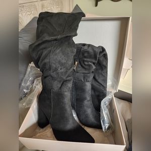 Black heeled boots size 8